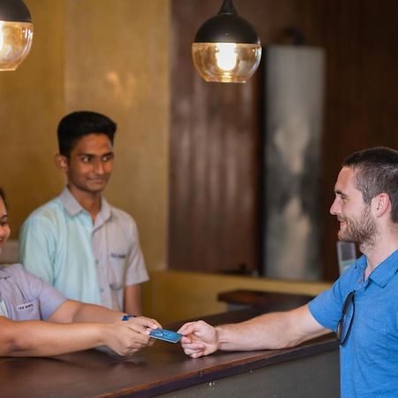 Seahorse Hotel & Spa Негомбо Екстер'єр фото