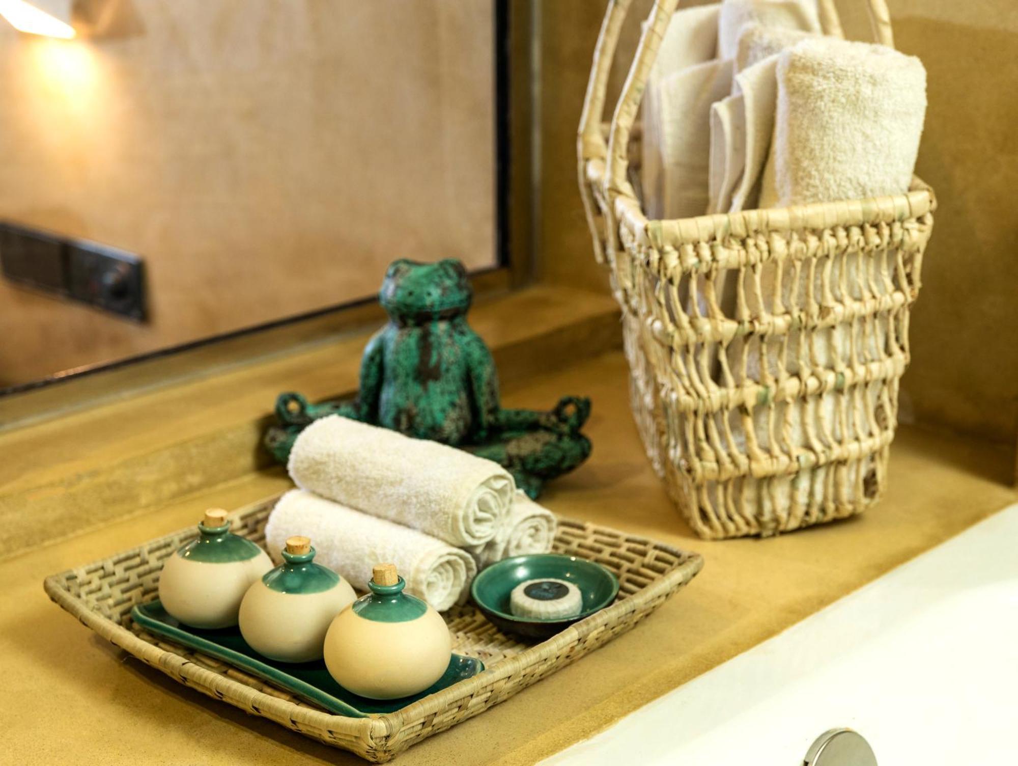 Seahorse Hotel & Spa Негомбо Екстер'єр фото