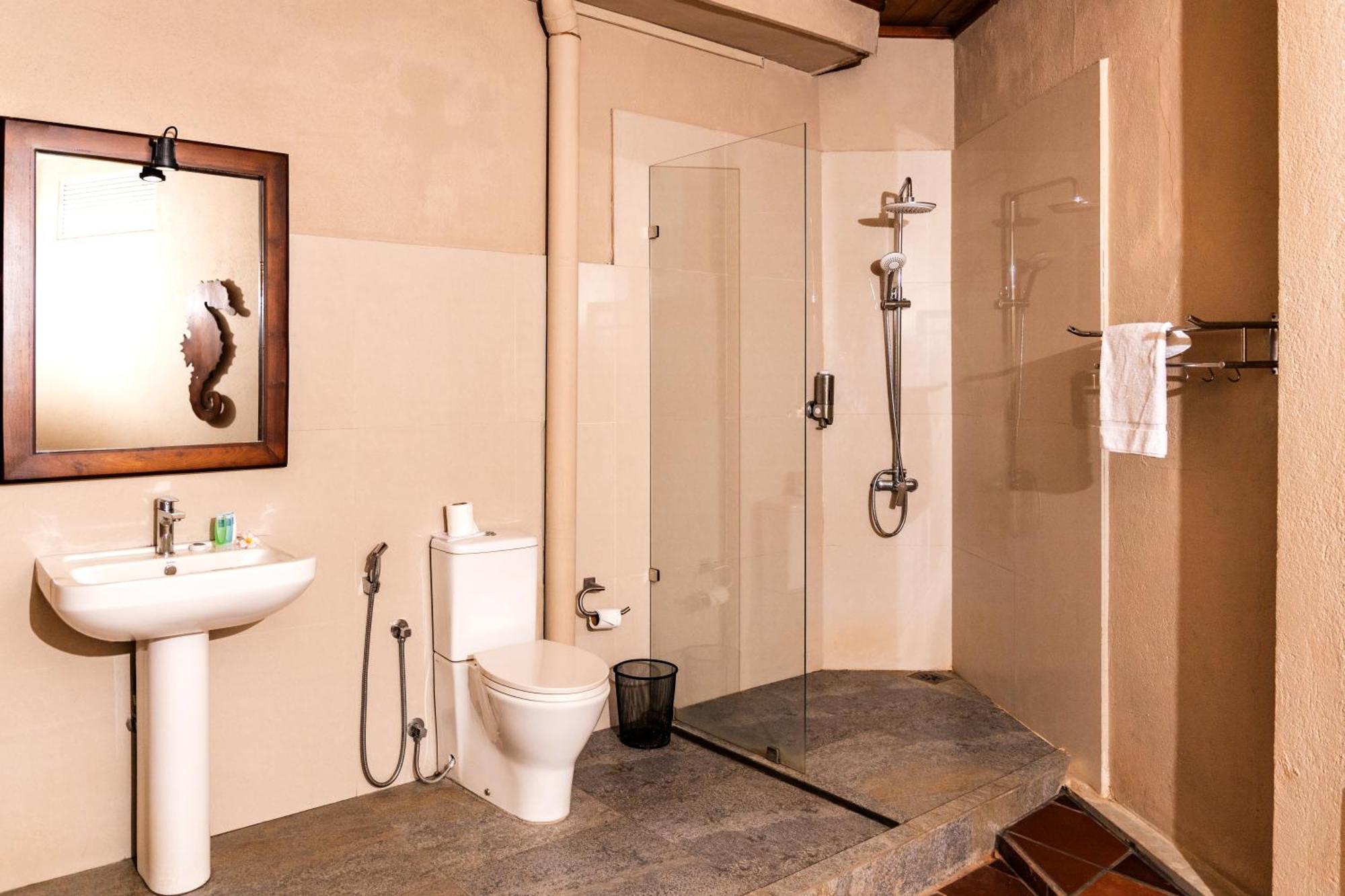 Seahorse Hotel & Spa Негомбо Екстер'єр фото